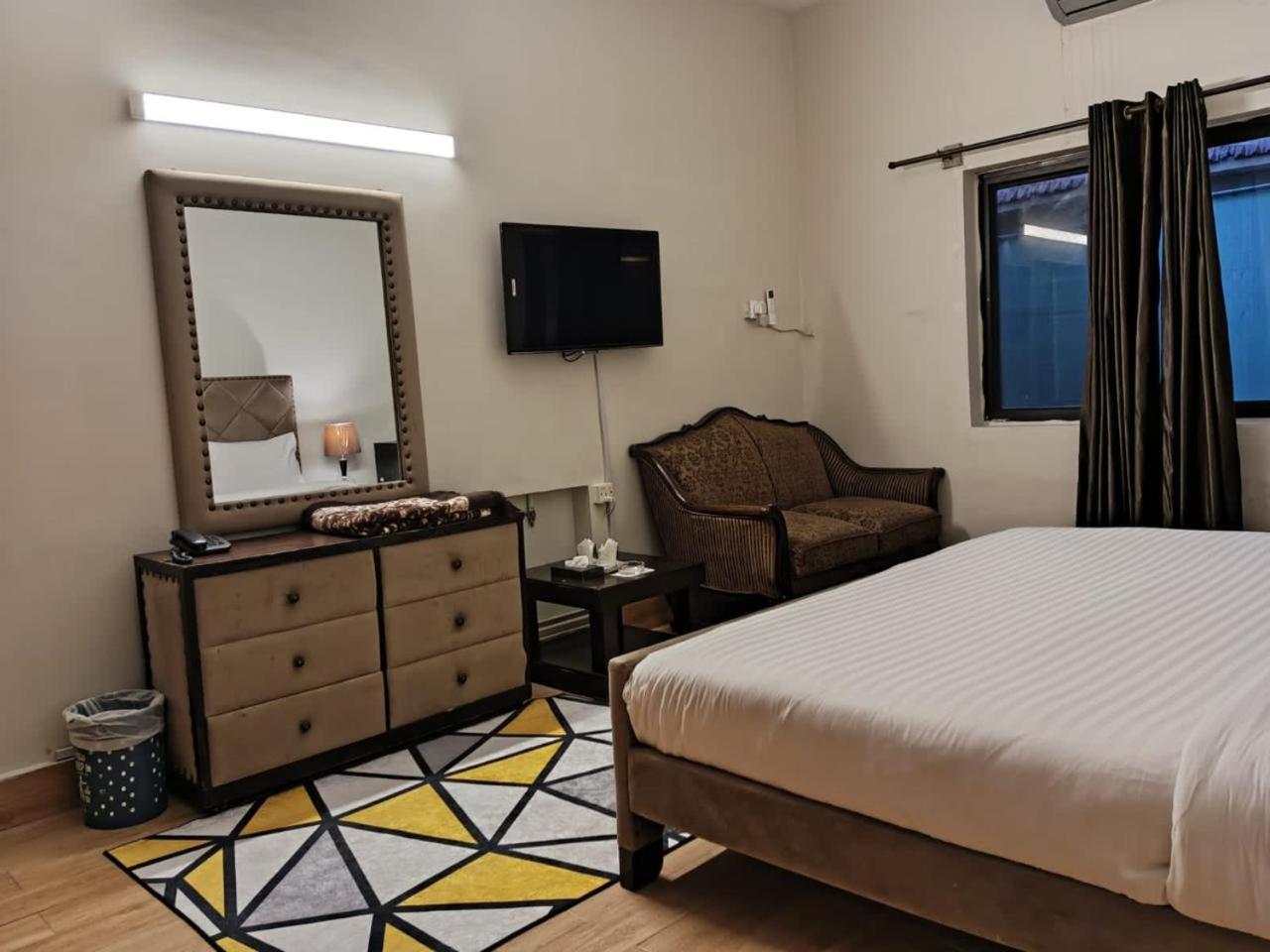 Infinity Villa Islamabad Eksteriør bilde