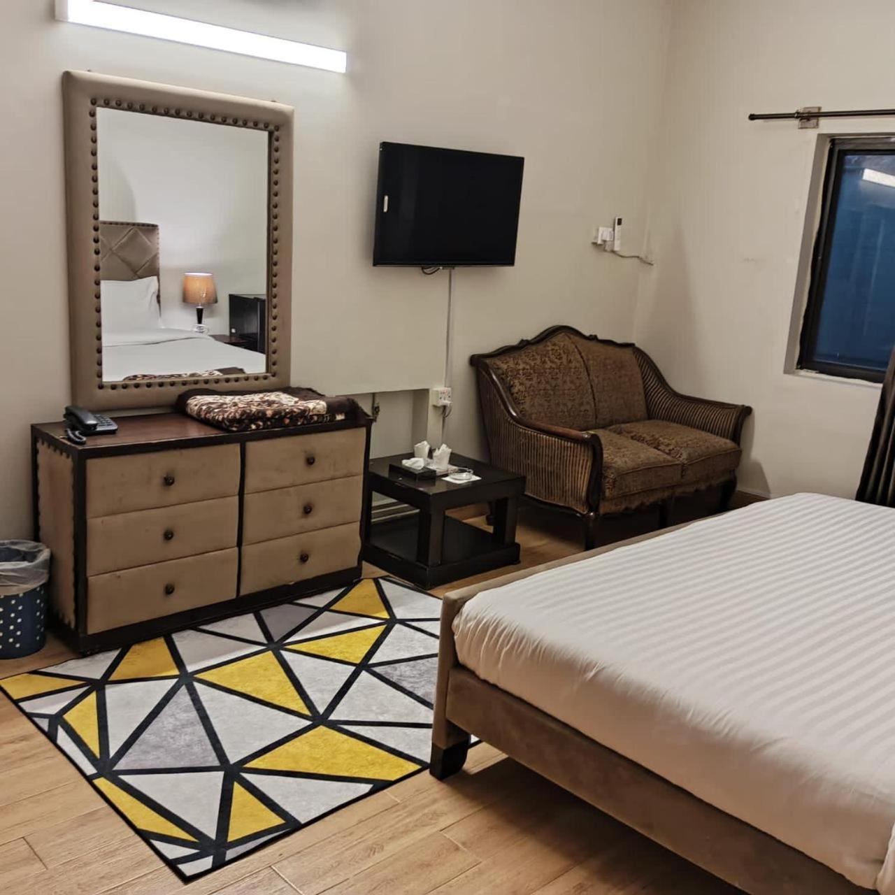 Infinity Villa Islamabad Eksteriør bilde